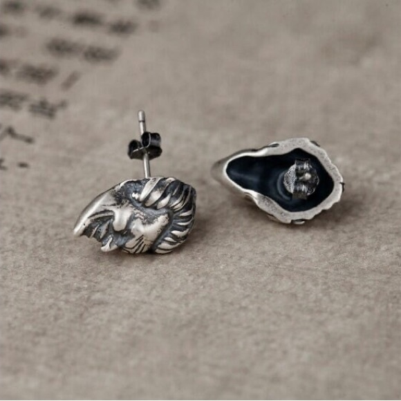 Single Accent Tide Clown Ear Nail S925 Silver Earring - Picture 4 of 8